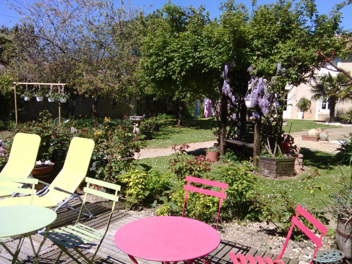 La Rosaliere Bed & Breakfast Chabournay Exterior foto